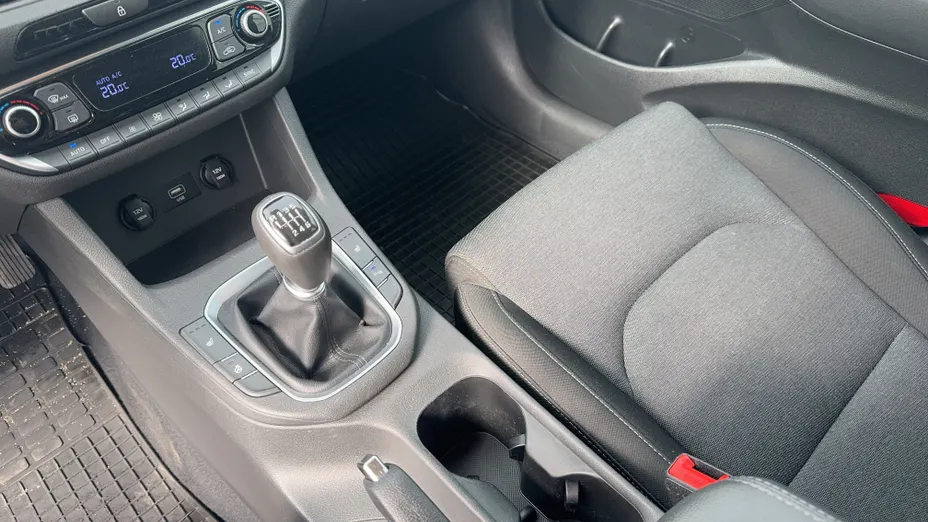 HYUNDAI i30 i30 1.5 DPI Smart