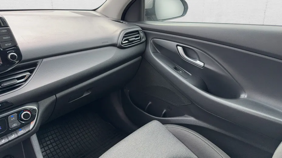 HYUNDAI i30 i30 1.5 DPI Smart