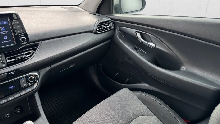 HYUNDAI i30 i30 1.5 DPI Smart