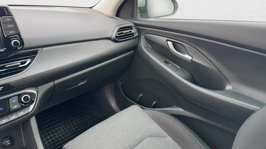 HYUNDAI i30 i30 1.5 DPI Smart