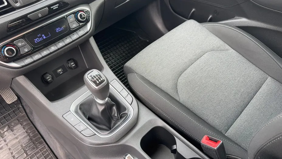 HYUNDAI i30 i30 1.5 DPI Smart
