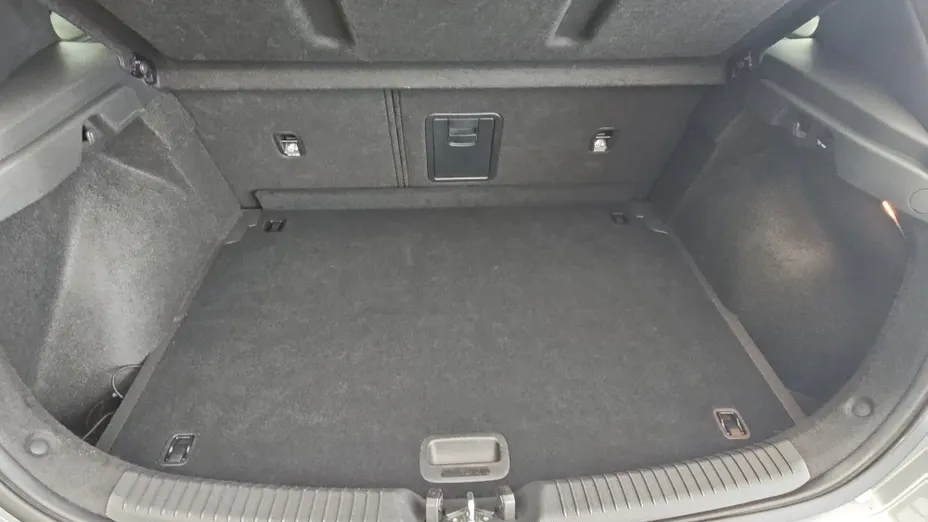HYUNDAI i30 i30 1.5 DPI Smart