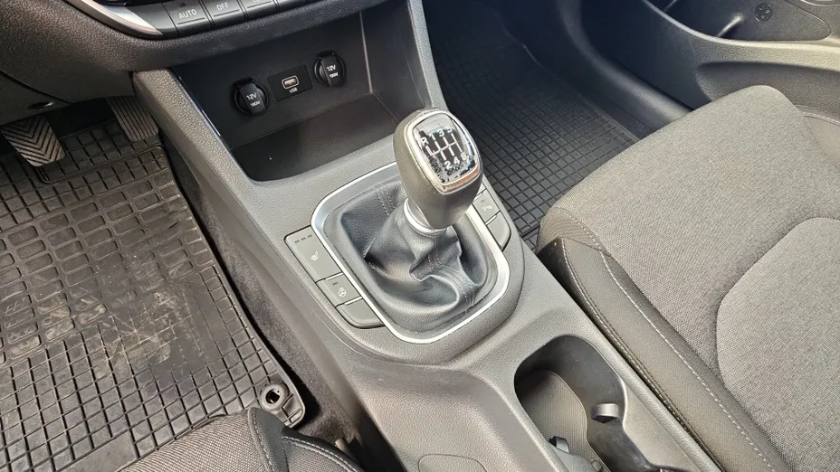 HYUNDAI i30 i30 1.5 DPI Smart