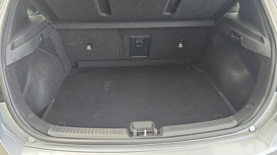 HYUNDAI i30 i30 1.5 DPI Smart