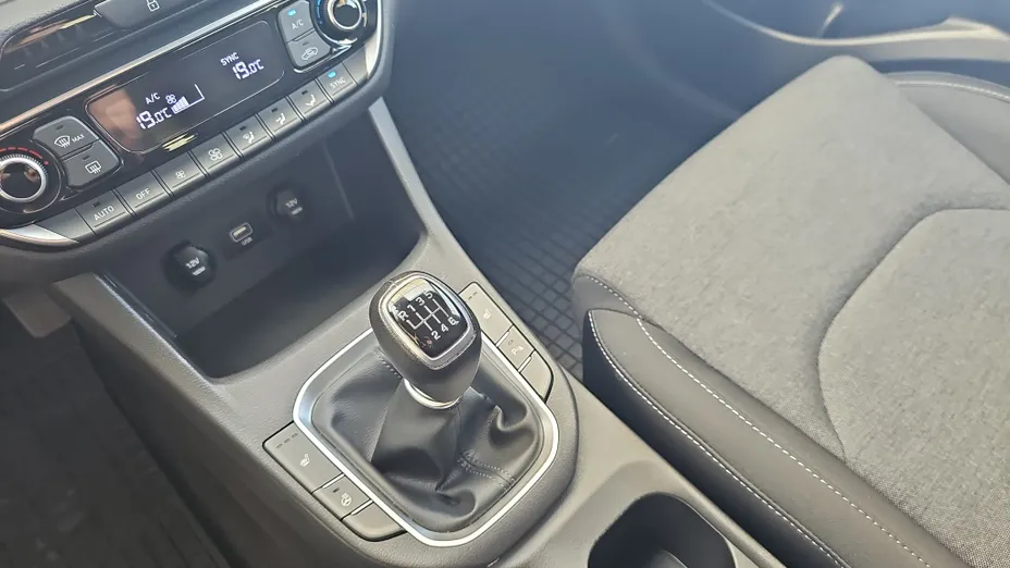 HYUNDAI i30 i30 1.5 DPI Smart