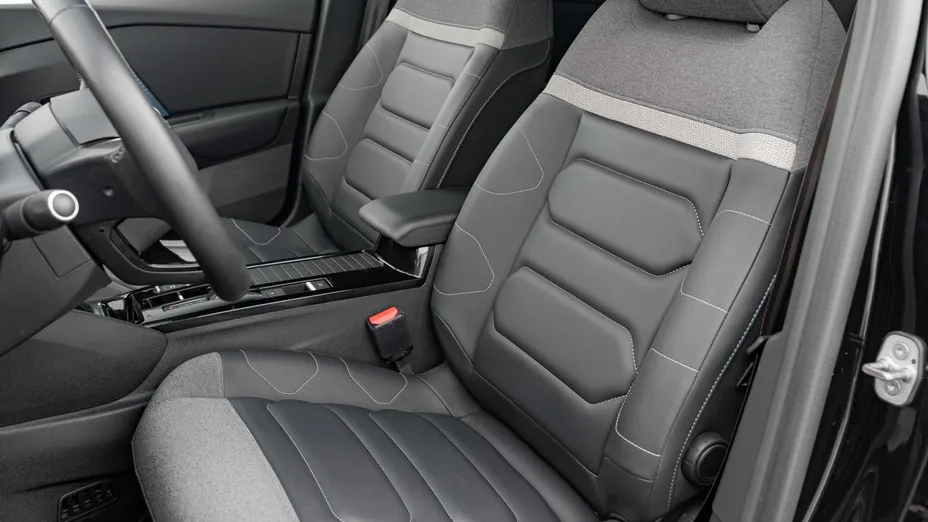 CITROEN C4 e-C4 EV136 50kWh Shine