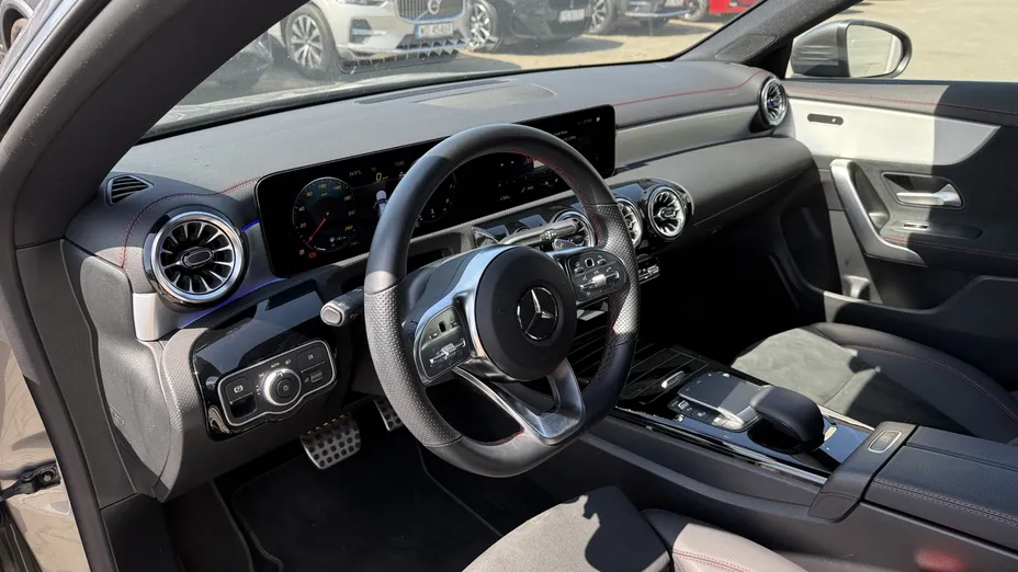 MERCEDES-BENZ CLA CLA 200 AMG Line 7G-DCT