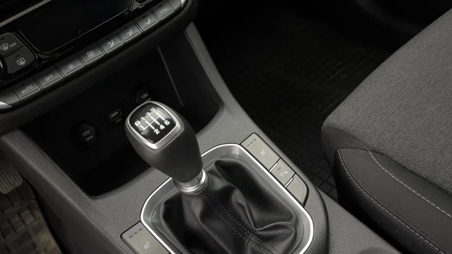 HYUNDAI i30 i30 1.5 DPI Smart