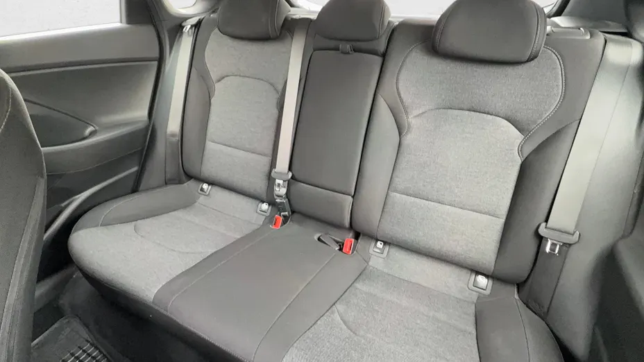 HYUNDAI i30 i30 1.5 DPI Smart