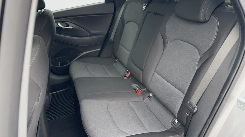 HYUNDAI i30 i30 1.5 DPI Smart