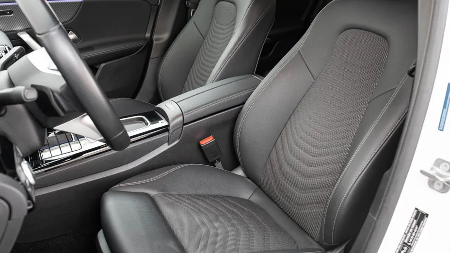 MERCEDES-BENZ A Klasa A 200 d Progressive 8G-DCT