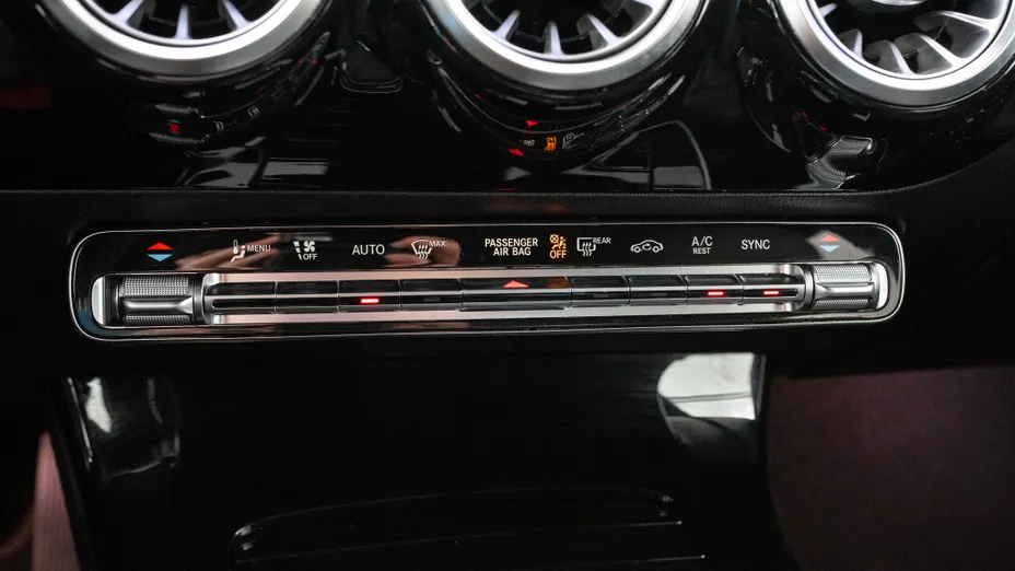 MERCEDES-BENZ A Klasa A 200 d Progressive 8G-DCT