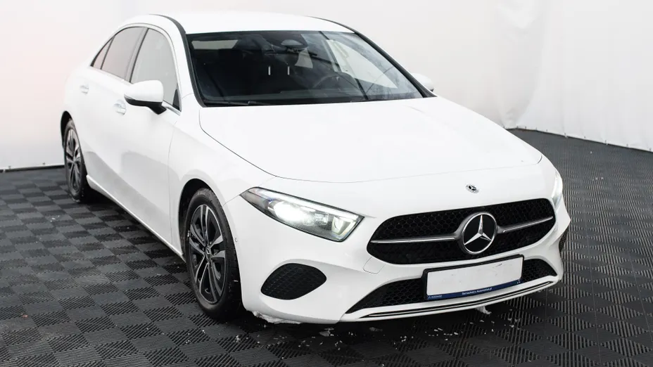 MERCEDES-BENZ A Klasa A 200 d Progressive 8G-DCT