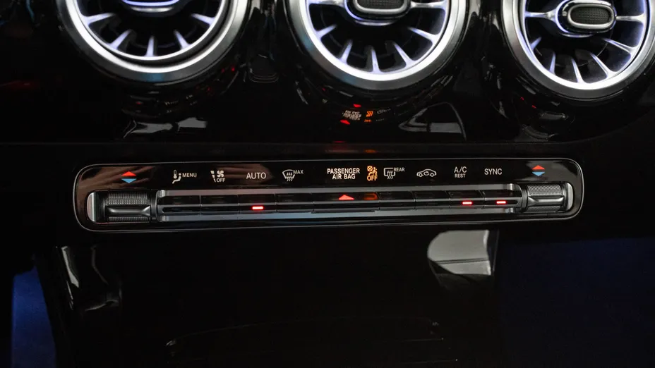 MERCEDES-BENZ A Klasa A 200 d Progressive 8G-DCT