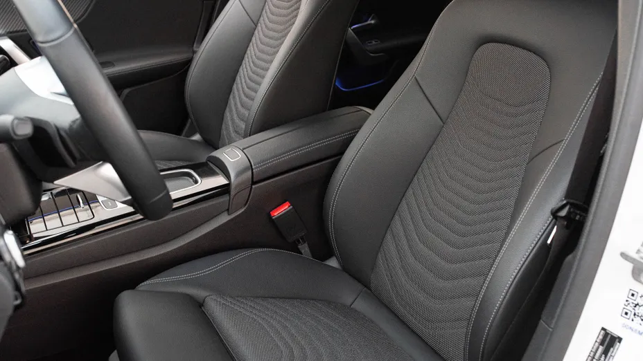 MERCEDES-BENZ A Klasa A 200 d Progressive 8G-DCT
