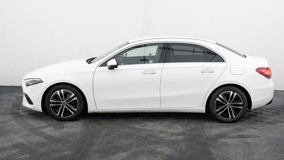 MERCEDES-BENZ A Klasa A 200 d Progressive 8G-DCT
