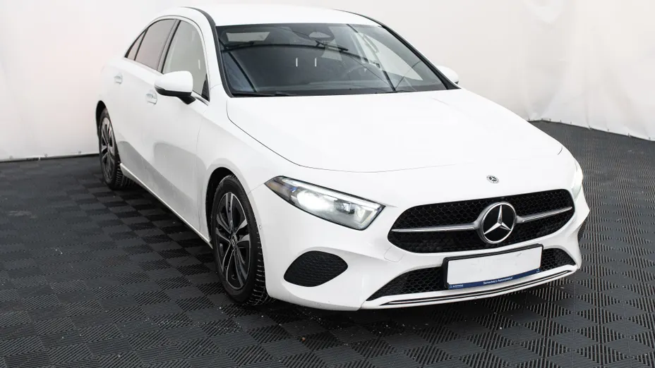 MERCEDES-BENZ A Klasa A 200 d Progressive 8G-DCT
