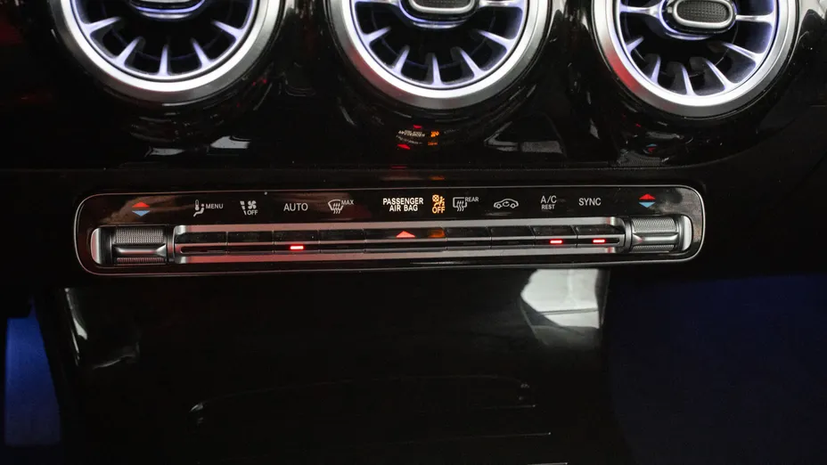 MERCEDES-BENZ A Klasa A 200 d Progressive 8G-DCT