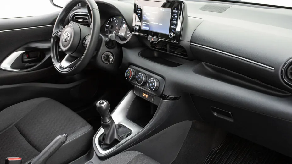 TOYOTA Yaris Yaris 1.0 Comfort