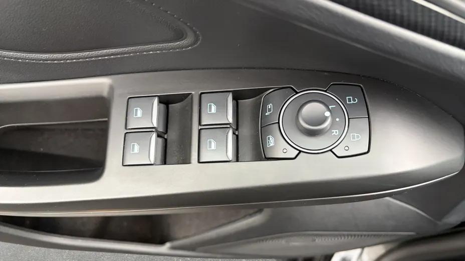 FORD Focus Focus 1.0 EcoBoost mHEV ST-Line X aut