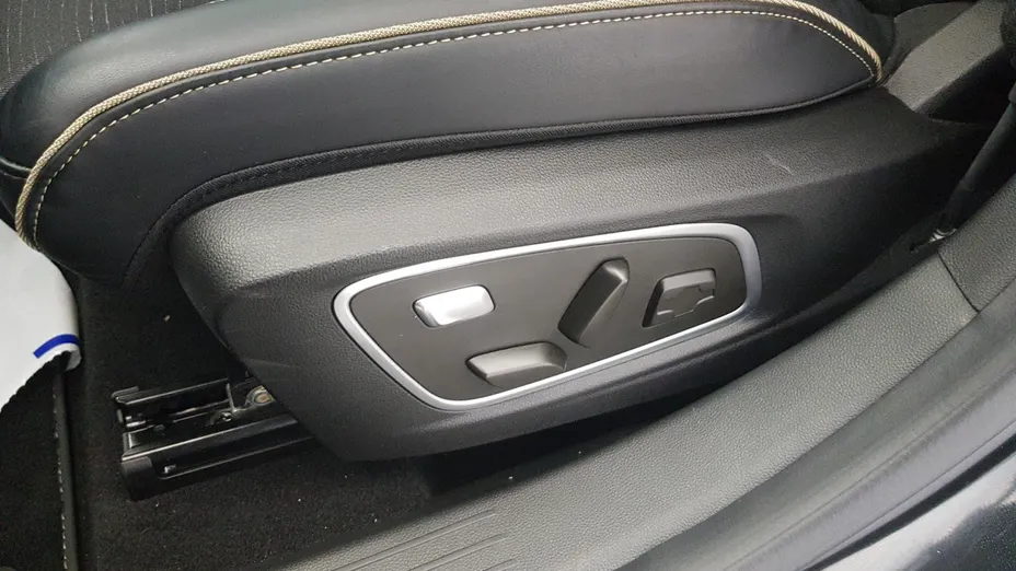 RENAULT Austral Austral 1.3 TCe mHEV Iconic aut