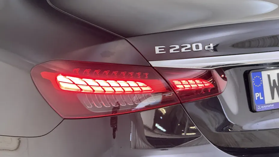 MERCEDES-BENZ E Klasa E 220 d 4-Matic AMG