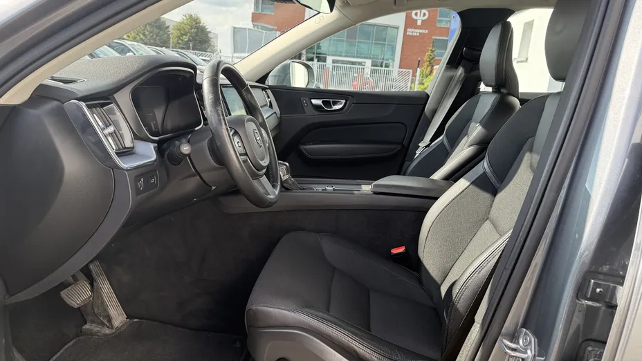 VOLVO XC60 XC60 D4 SCR Momentum aut