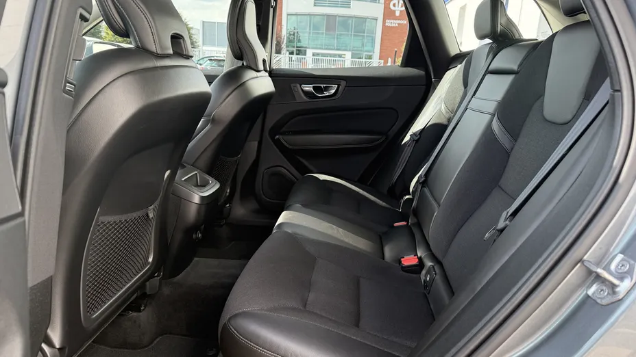 VOLVO XC60 XC60 D4 SCR Momentum aut