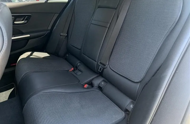 MERCEDES-BENZ C Klasa C 300 4MATIC 9G-TRONIC