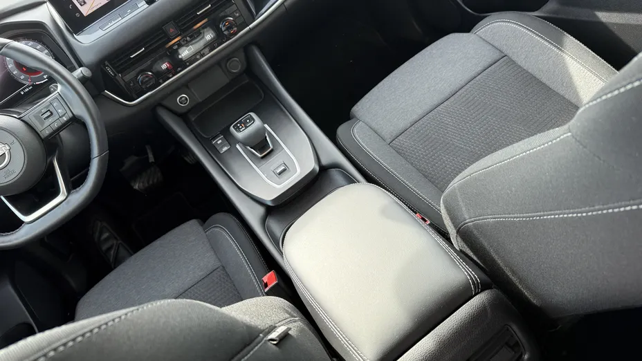 NISSAN Qashqai Qashqai 1.3 DIG-T mHEV N-Connecta Xtronic