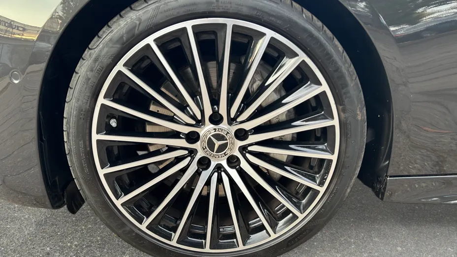 MERCEDES-BENZ C Klasa C 220 d mHEV 4-Matic AMG
