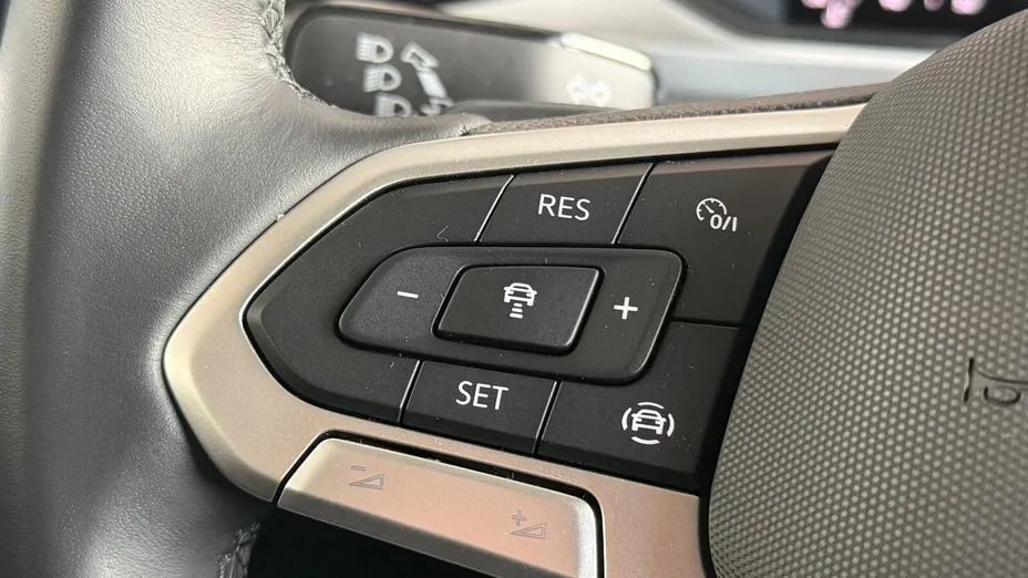 VOLKSWAGEN T-ROC T-ROC 1.5 TSI Life DSG