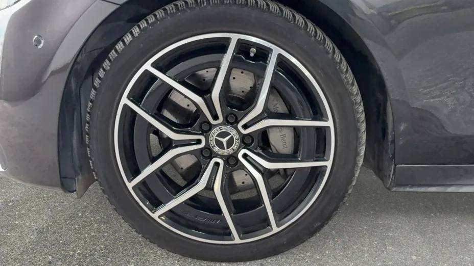 MERCEDES-BENZ E Klasa E 220 d 4-Matic AMG