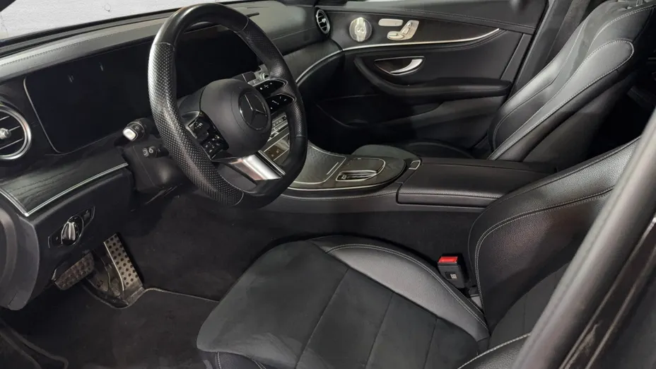MERCEDES-BENZ E Klasa E 220 d 4-Matic AMG