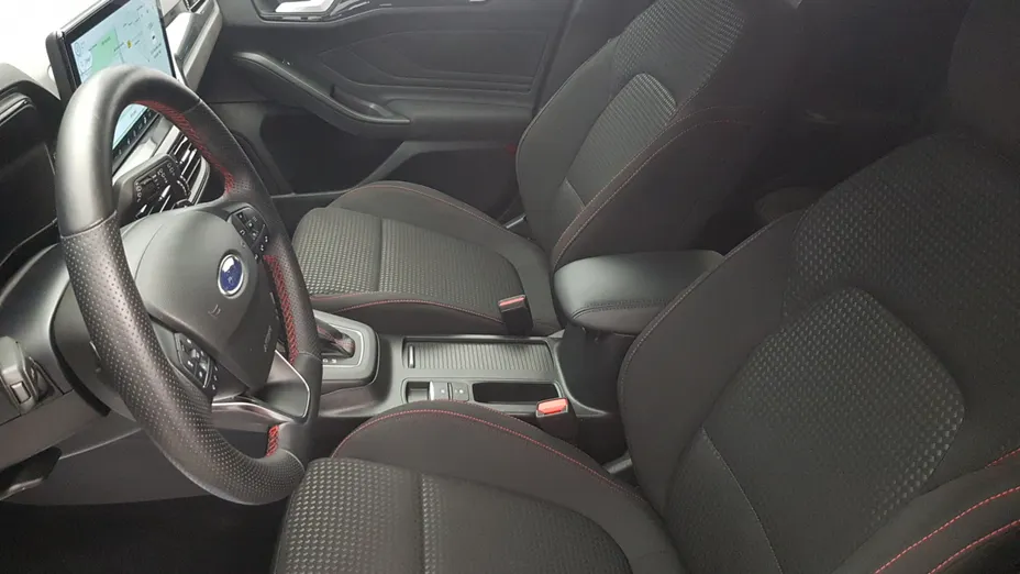 FORD Focus Focus 1.0 EcoBoost mHEV ST-Line X aut