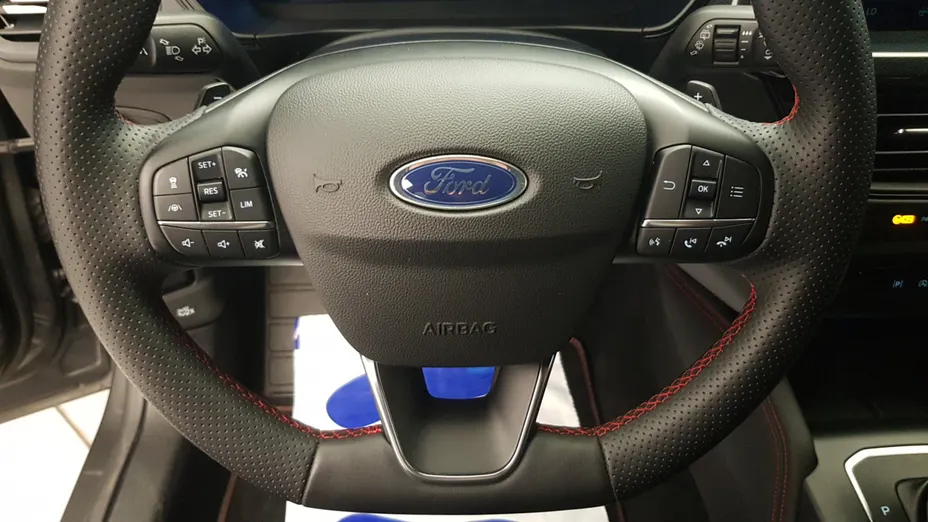 FORD Focus Focus 1.0 EcoBoost mHEV ST-Line X aut