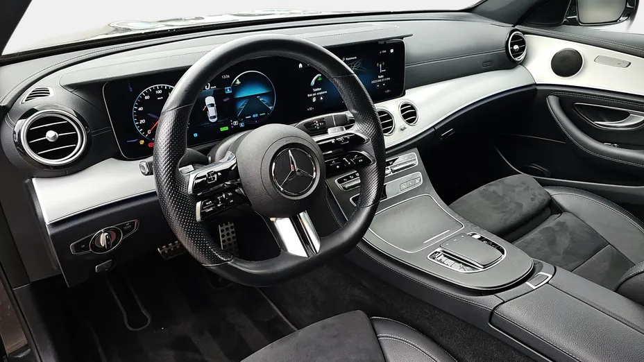 MERCEDES-BENZ E Klasa E 220 d 4-Matic AMG