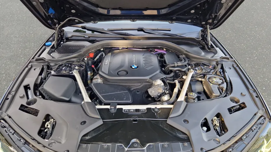 BMW Seria 5 520d xDrive mHEV M Sport sport-aut