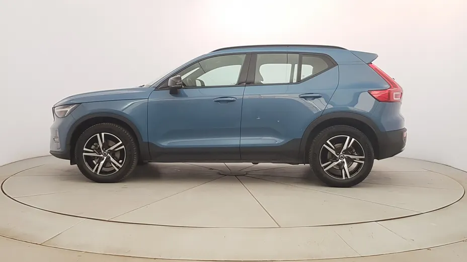 VOLVO XC40 XC40 B3 Plus Dark aut