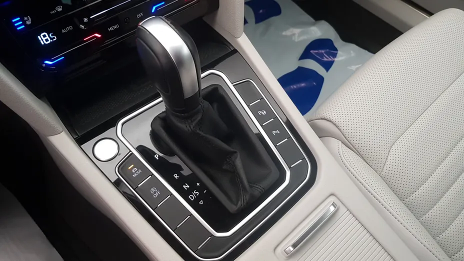 VOLKSWAGEN Passat Passat 2.0 TSI 4Mot. Elegance DSG