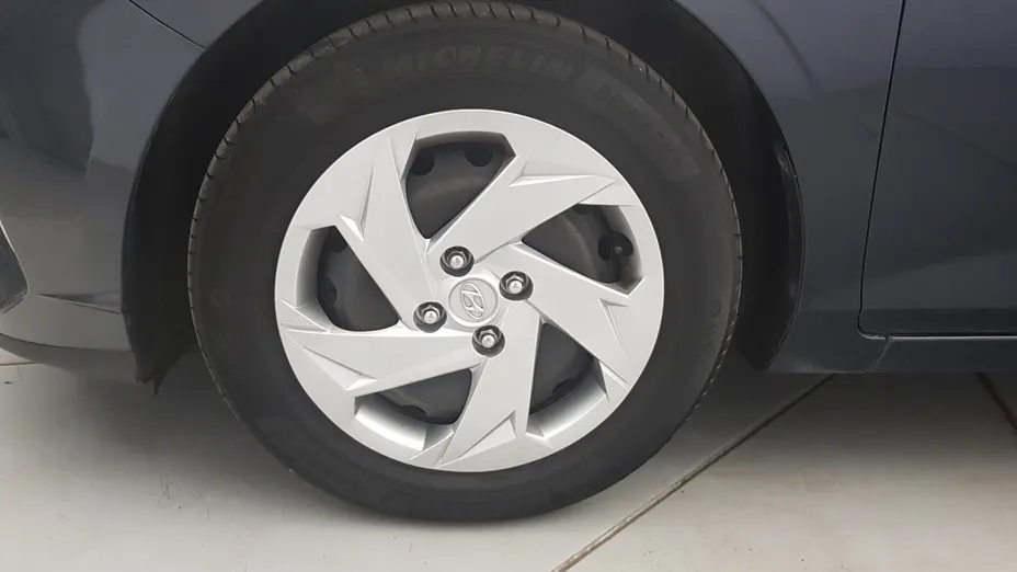 HYUNDAI i20 i20 1.2 Pure