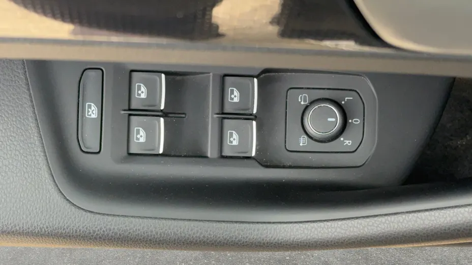 VOLKSWAGEN Arteon Arteon 2.0 TSI R-Line DSG