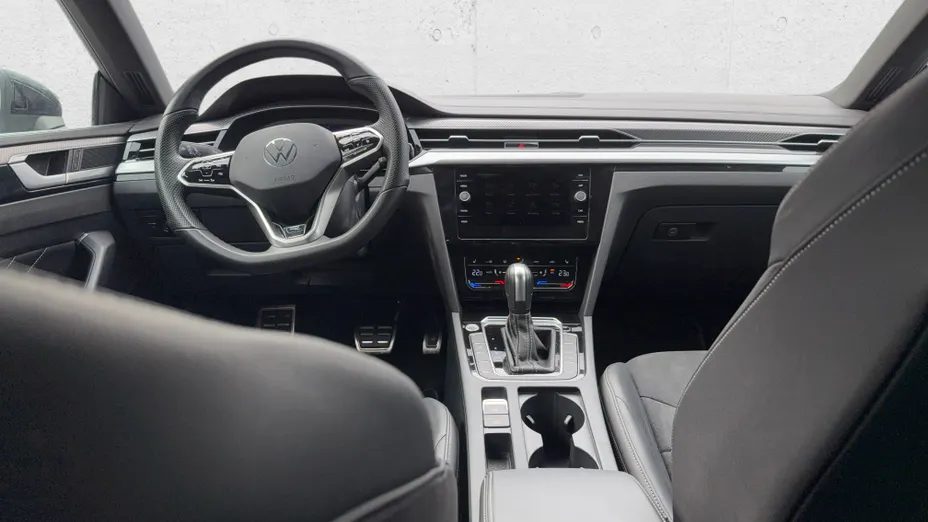 VOLKSWAGEN Arteon Arteon 2.0 TSI R-Line DSG