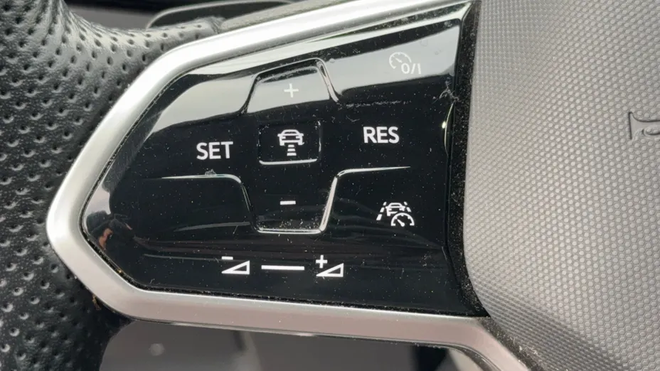 VOLKSWAGEN Arteon Arteon 2.0 TSI R-Line DSG