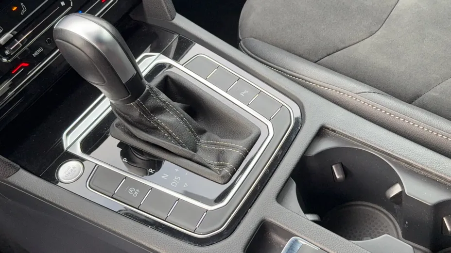 VOLKSWAGEN Arteon Arteon 2.0 TSI R-Line DSG