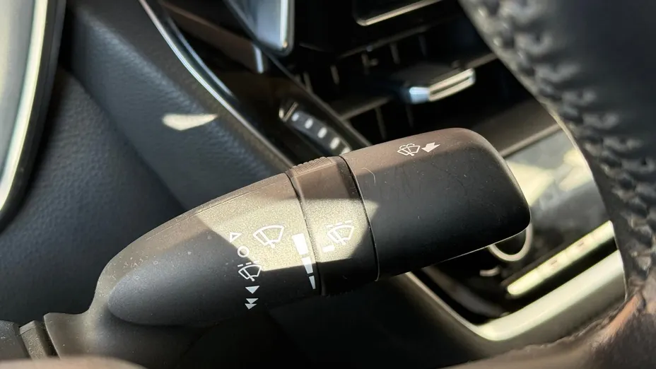 TOYOTA Corolla Corolla 1.5 Comfort