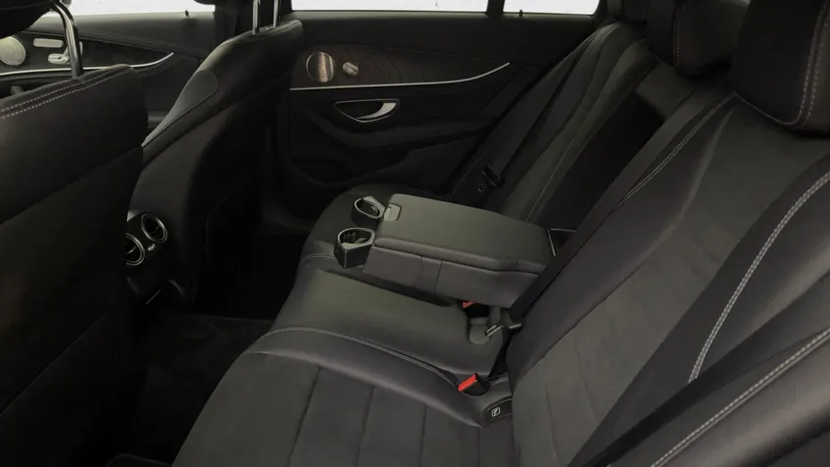 MERCEDES-BENZ E Klasa E 220 d 4-Matic AMG