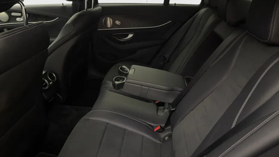 MERCEDES-BENZ E Klasa E 220 d 4-Matic AMG