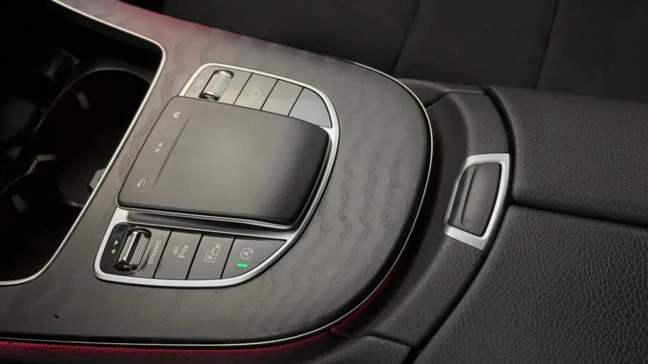 MERCEDES-BENZ E Klasa E 220 d 4-Matic AMG