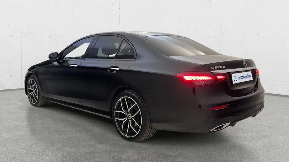MERCEDES-BENZ E Klasa E 220 d 4-Matic AMG